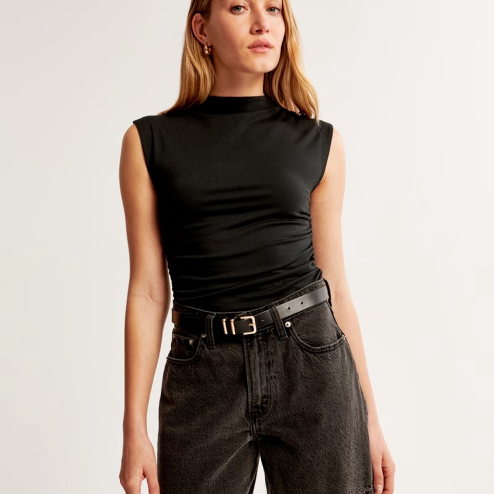 Abercrombie Paloma Top Black Medium